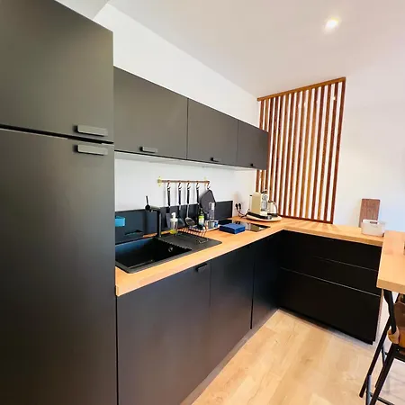 Superbe Terrasse Et Parking Prive