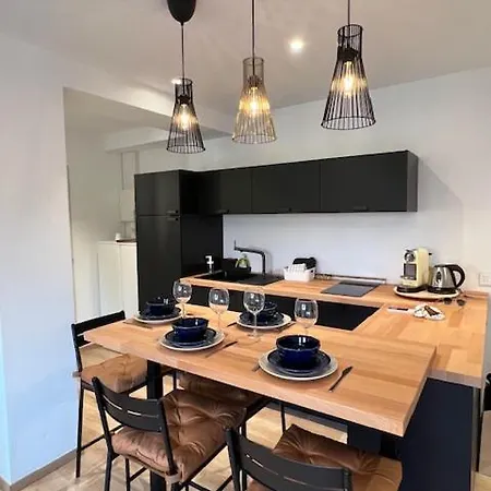 Superbe Terrasse Et Parking Prive サントロペ