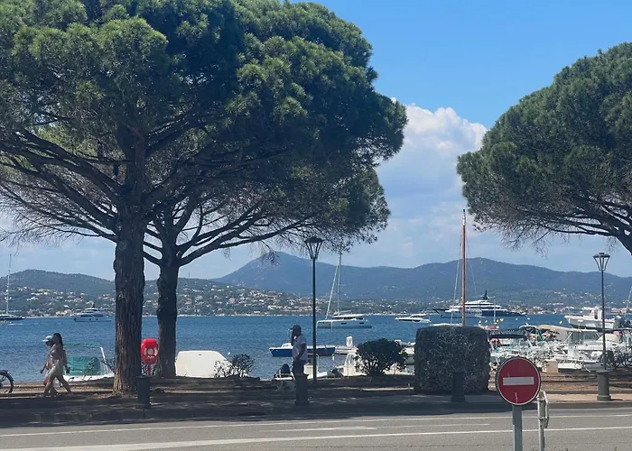 Superbe Terrasse Et Parking Prive * Saint-Tropez