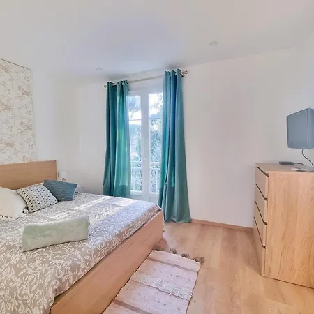 Superbe Terrasse Et Parking Prive