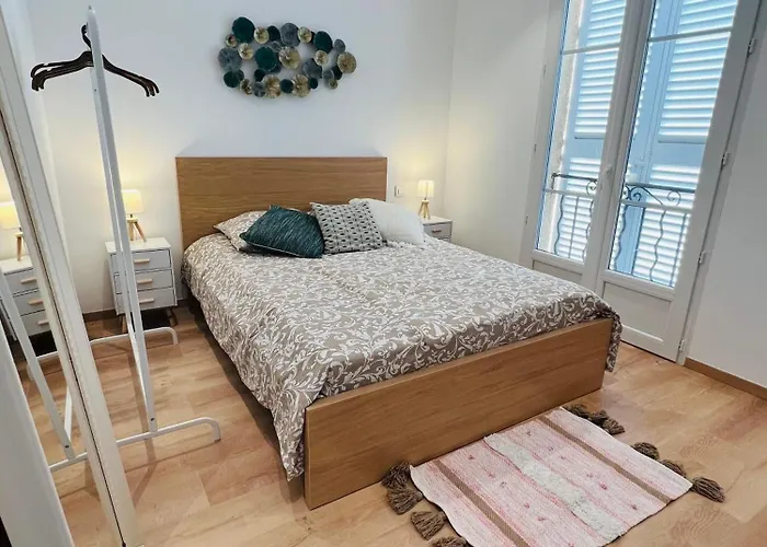 Apartmán Superbe Terrasse Et Parking Prive *