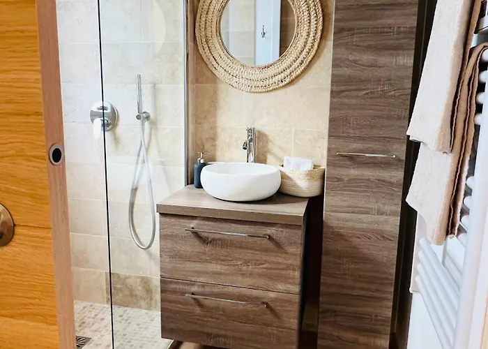 Superbe Terrasse Et Parking Prive Saint Tropez