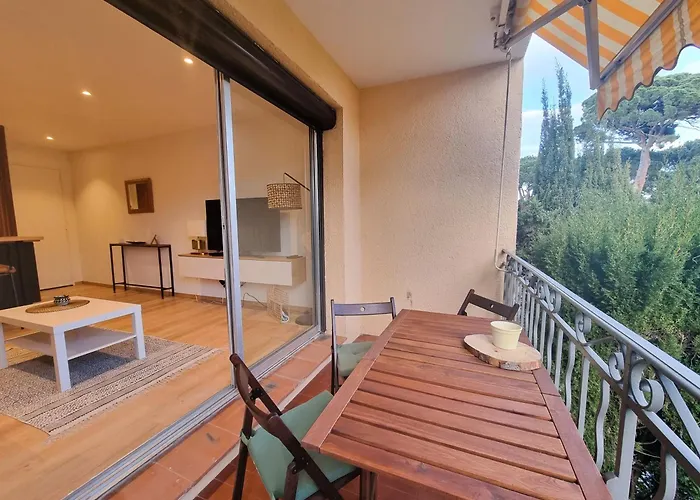 Superbe Terrasse Et Parking Prive * Saint-Tropez